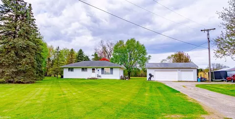 7160 Fred W Moore, Saint Clair, MI 48079