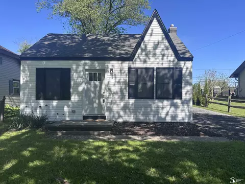 1230 Bacon, Monroe, MI 48161