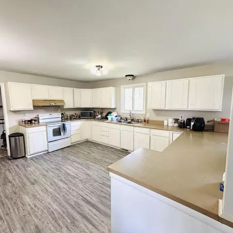 Kitchen - 735 Brown, Standish, MI 48658 photo 1 of 3