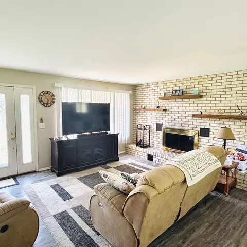 Living - 735 Brown, Standish, MI 48658 photo 1 of 3