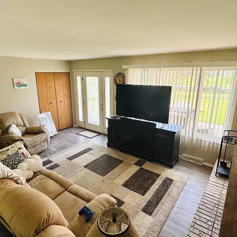 Living - 735 Brown, Standish, MI 48658 photo 2 of 3