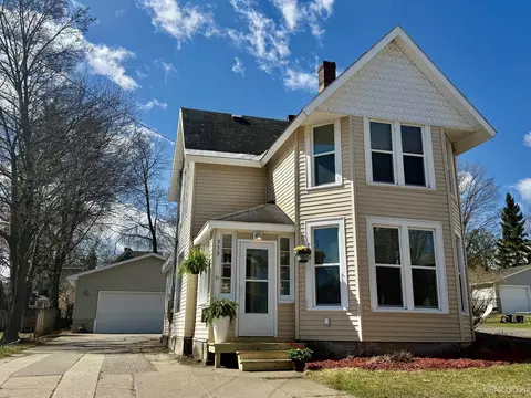 339 W W Park, Marquette, MI 49855