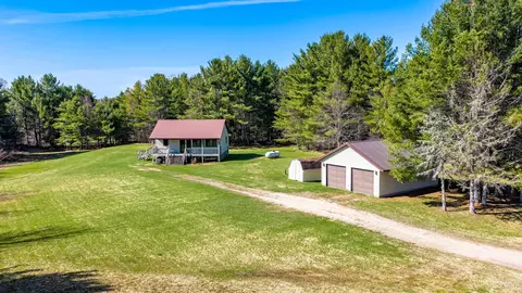 33490 Tapiola, Pelkie, MI 49958