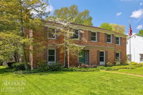 393 Lakeland, Grosse Pointe, MI 48230