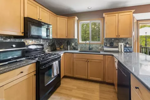 Kitchen - 6527 Genaw, Algonac, MI 48001 photo 2 of 3