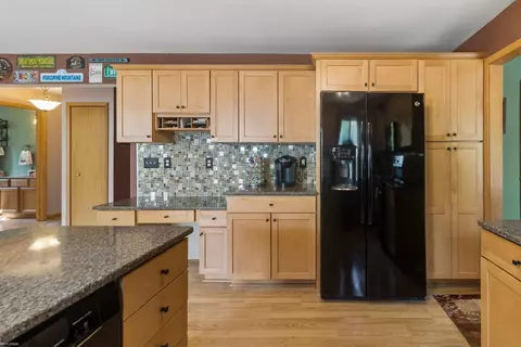 Kitchen - 6527 Genaw, Algonac, MI 48001 photo 3 of 3