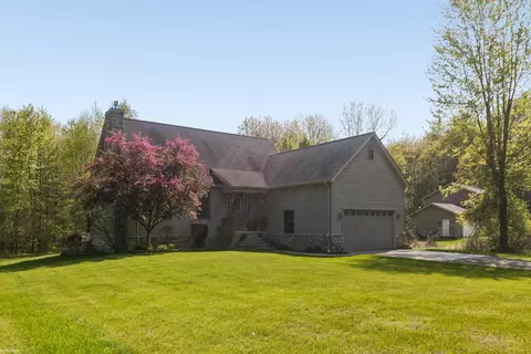 Exterior - 6527 Genaw, Algonac, MI 48001 photo 8 of 14