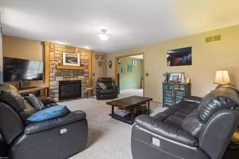 Living - 6527 Genaw, Algonac, MI 48001 photo 1 of 2