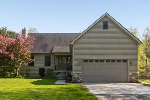 Exterior - 6527 Genaw, Algonac, MI 48001 photo 7 of 14