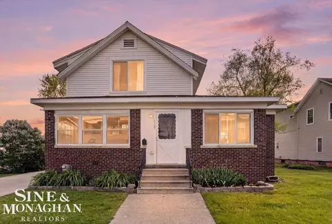 116 Clinton, Mount Clemens, MI 48043