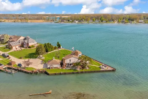 View/Area - 523 Lathrop, Algonac, MI 48001 photo 3 of 9