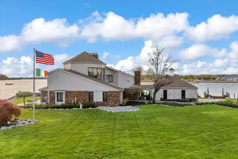 Exterior - 523 Lathrop, Algonac, MI 48001 photo 9 of 15