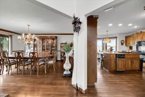 Dining - 523 Lathrop, Algonac, MI 48001 photo 3 of 7