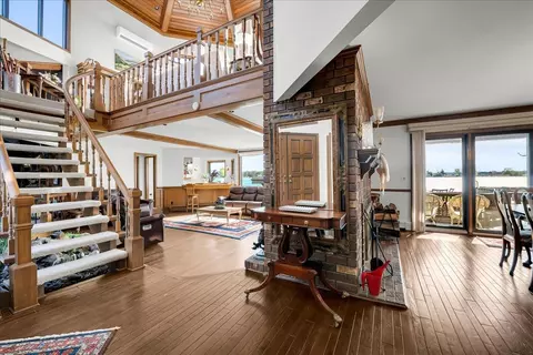 Entry Way - 523 Lathrop, Algonac, MI 48001 photo 1 of 7