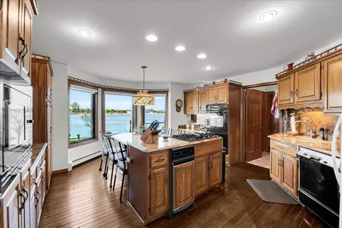 Kitchen - 523 Lathrop, Algonac, MI 48001 photo 1 of 11