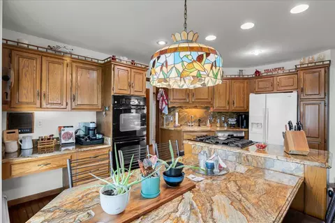 Kitchen - 523 Lathrop, Algonac, MI 48001 photo 5 of 11