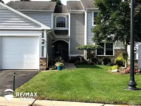 2131 Carriage Hl, Lapeer, MI 48446