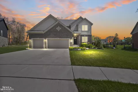 50490 Oakbrooke, New Baltimore, MI 48047