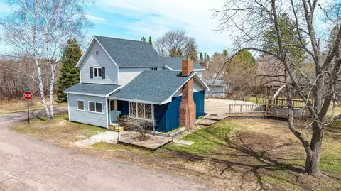 49908 West, Hancock, MI 49930