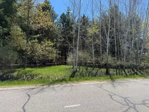 96 Salisbury, Gladwin, MI 48624 photo 2