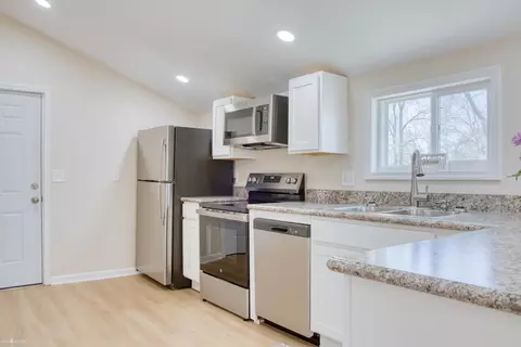 Kitchen - 11695 E Lytle, Lennon, MI 48449 photo 2 of 2