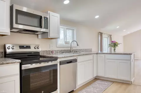 Kitchen - 11695 E Lytle, Lennon, MI 48449 photo 1 of 2