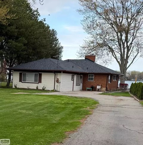 1847 S Parker, Marine City, MI 48039