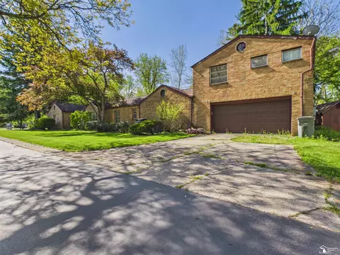 7211 Wildhaven Park, Lambertville, MI 48144