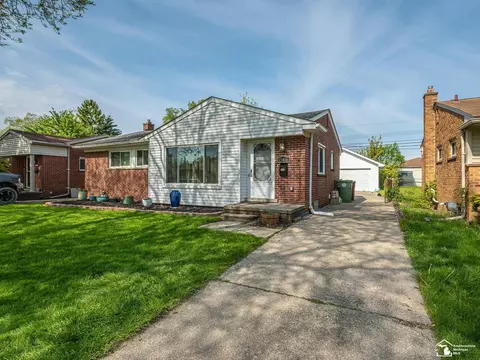 15486 Poplar, Southgate, MI 48195
