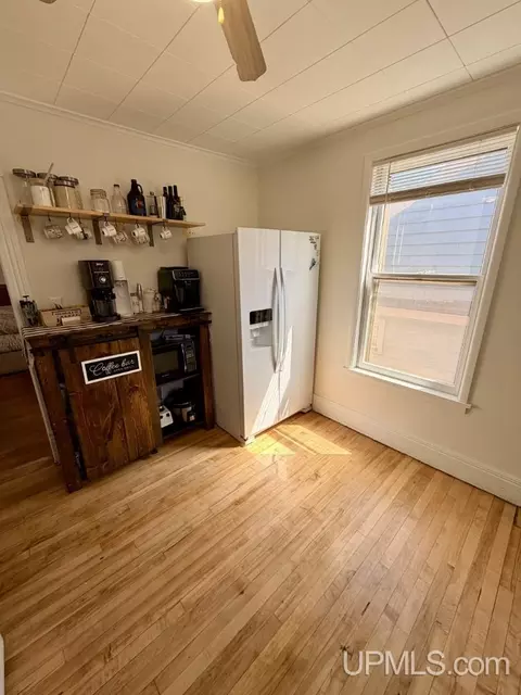 Kitchen - 309311 Maple, Ishpeming, MI 49849 photo 6 of 7