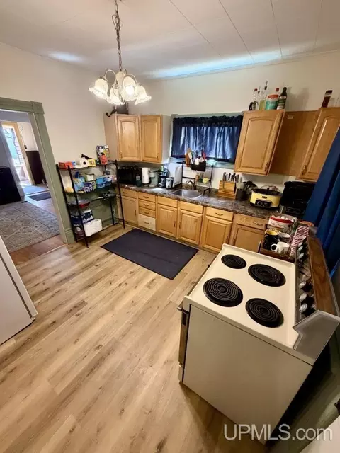 Kitchen - 309311 Maple, Ishpeming, MI 49849 photo 2 of 7