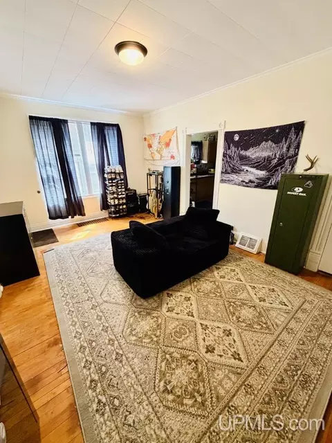 Living - 309311 Maple, Ishpeming, MI 49849 photo 2 of 6