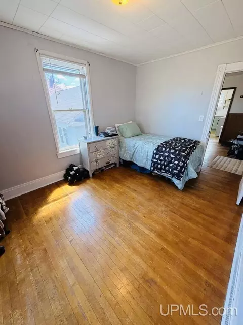 Bedroom - 309311 Maple, Ishpeming, MI 49849 photo 4 of 7