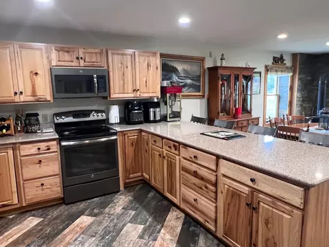 Kitchen - 775 E Beard, Perry, MI 48872 photo 9 of 10