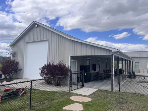 Exterior - 775 E Beard, Perry, MI 48872 photo 3 of 15