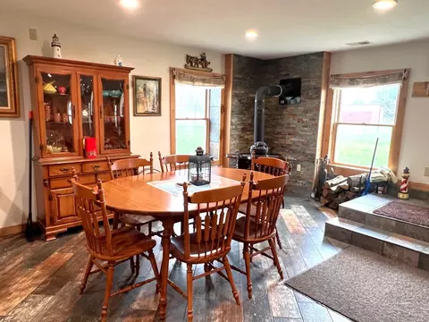 Dining - 775 E Beard, Perry, MI 48872 photo 2 of 2