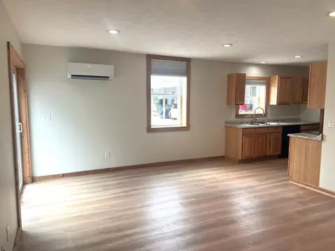Living - 775 E Beard, Perry, MI 48872 photo 5 of 6