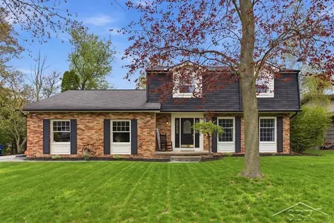 1301 Whitehall, Midland, MI 48642