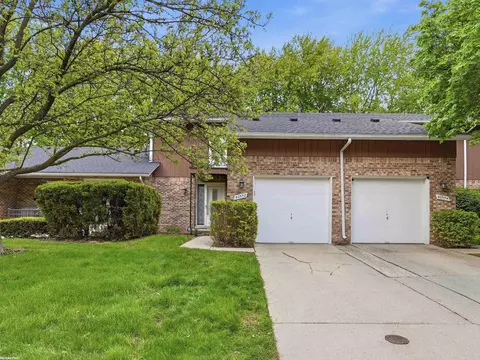 42552 Beverly, Clinton Township, MI 48038