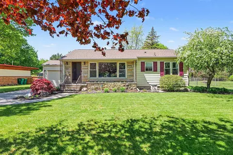 705 Frost, Bay City, MI 48706