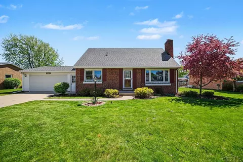 4273 S Wayside, Saginaw, MI 48603