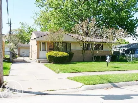 22416 Furton, Saint Clair Shores, MI 48082