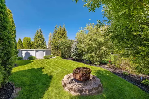 Exterior - 22465 Bluewater, Macomb, MI 48044 photo 11 of 16