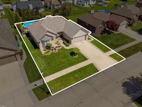 View/Area - 22465 Bluewater, Macomb, MI 48044 photo 9 of 12