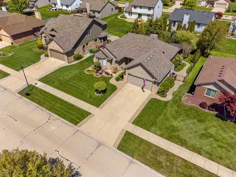 View/Area - 22465 Bluewater, Macomb, MI 48044 photo 7 of 12