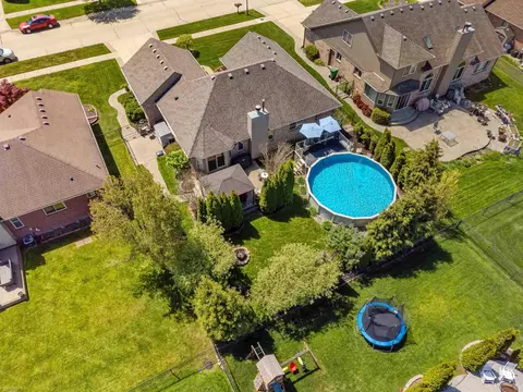 View/Area - 22465 Bluewater, Macomb, MI 48044 photo 10 of 12