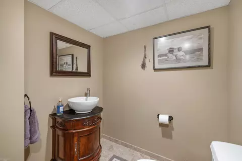 Bath - 22465 Bluewater, Macomb, MI 48044 photo 5 of 5