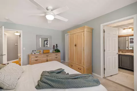 Bedroom - 22465 Bluewater, Macomb, MI 48044 photo 2 of 6