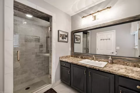 Bath - 22465 Bluewater, Macomb, MI 48044 photo 1 of 5