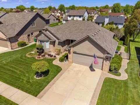 View/Area - 22465 Bluewater, Macomb, MI 48044 photo 2 of 12